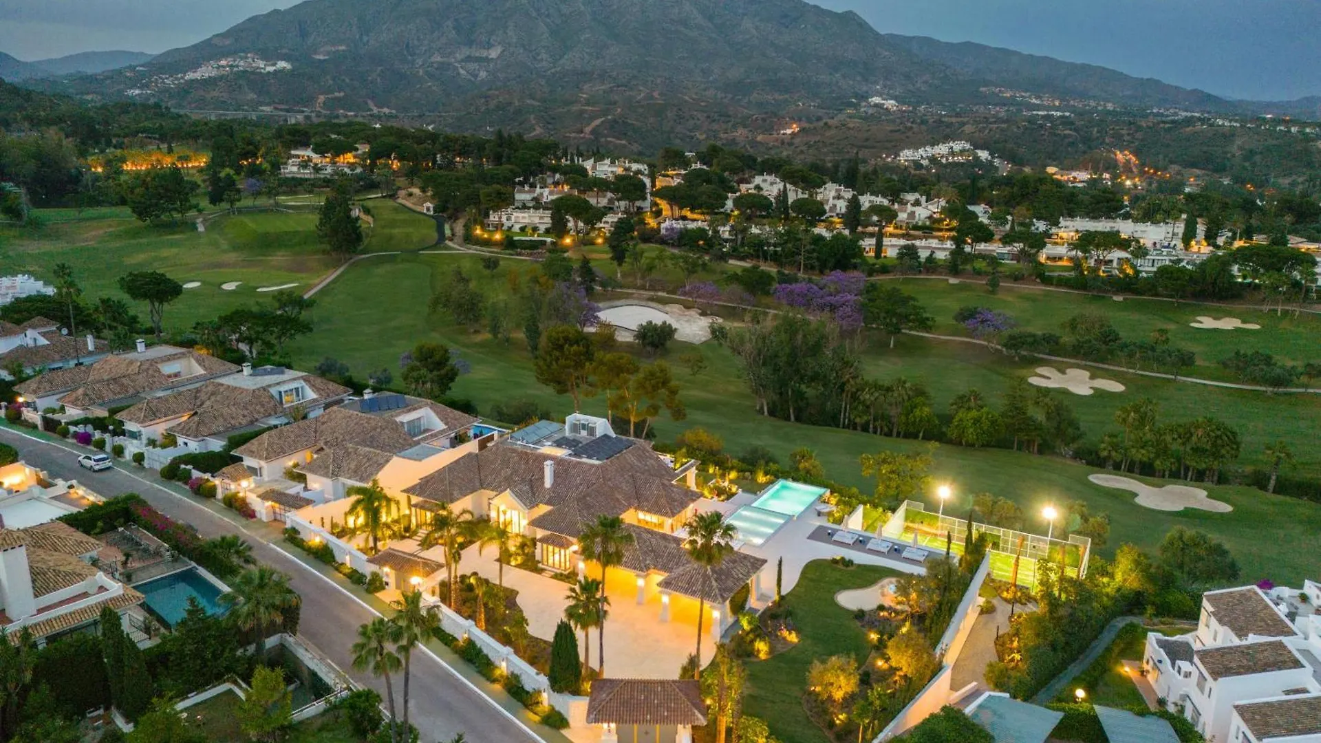 Villa Azur, Nueva Andalucia, Marbella