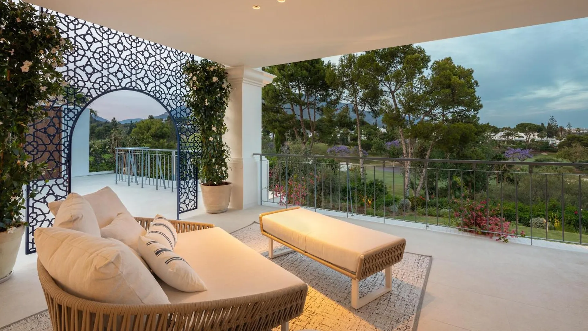Villa Azur, Nueva Andalucia, Marbella