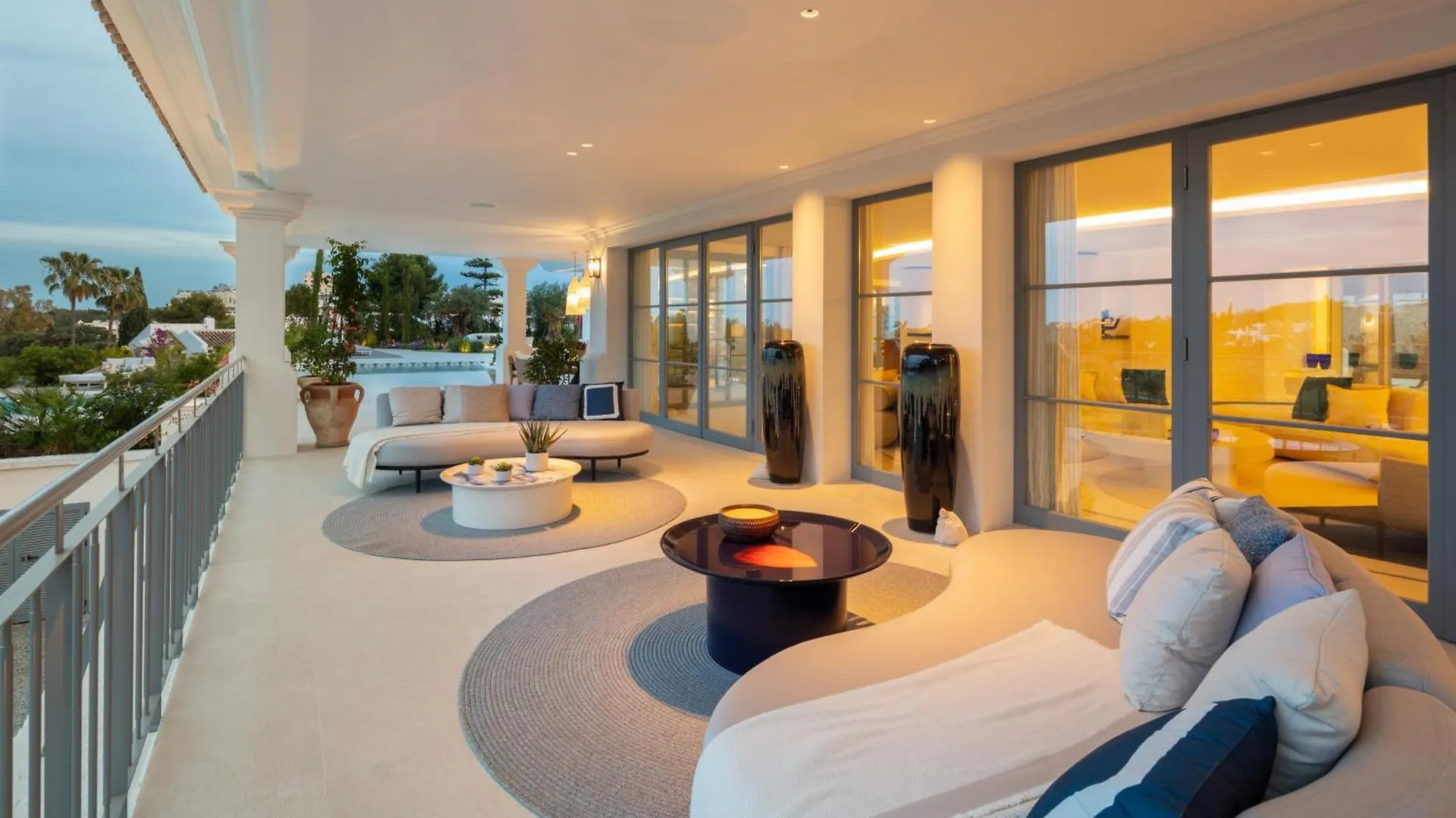 Villa Azur, Nueva Andalucia, Marbella 0*,  Španělsko
